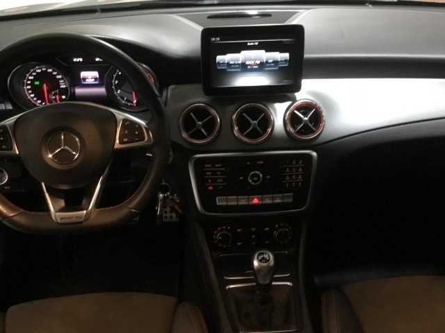 Mercedes-Benz Certified MERCEDES-BENZ  CLA 180