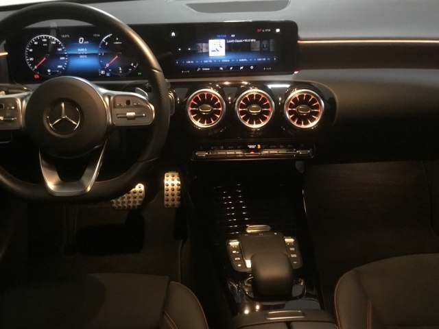 Mercedes-Benz Certified Clase A 180d AMG Line (EURO 6d)